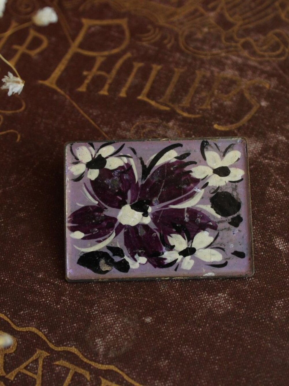 Vintage 1920s 1930s Brooch, Purple Flower Antique Edwardian Clothing Pin, Looped